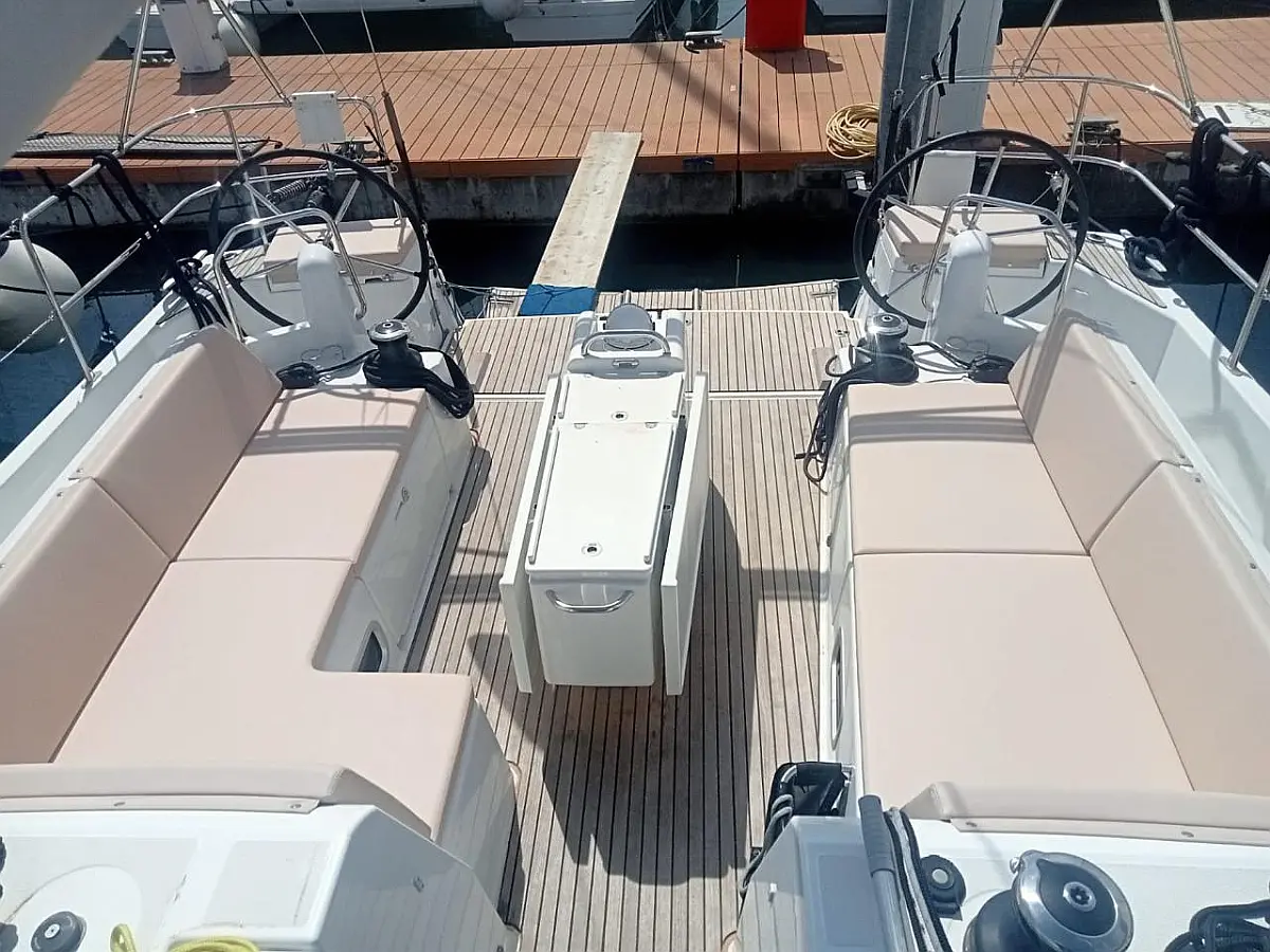 Sun Odyssey 490