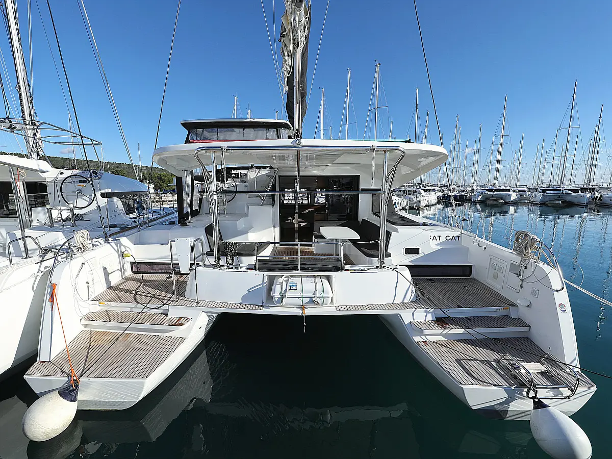 Lagoon 42 