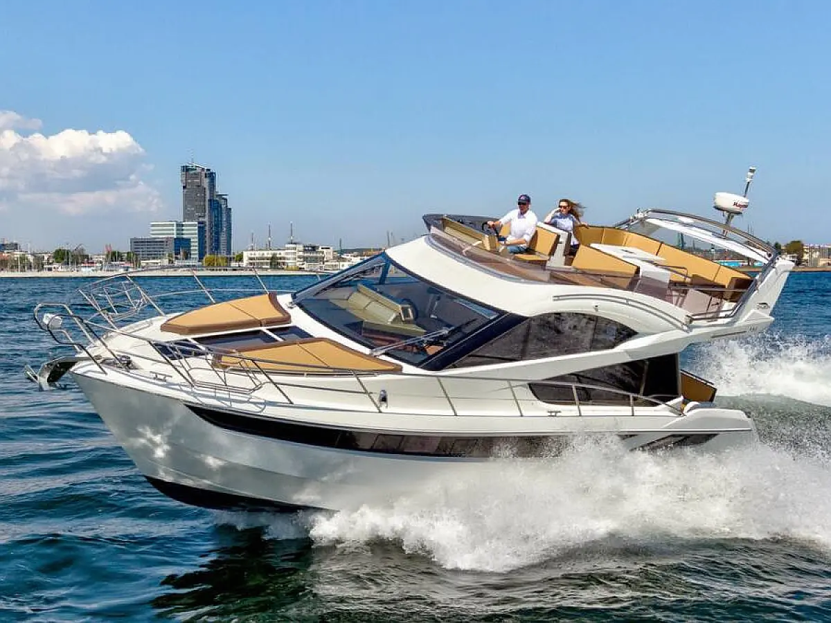 Galeon 420 Fly