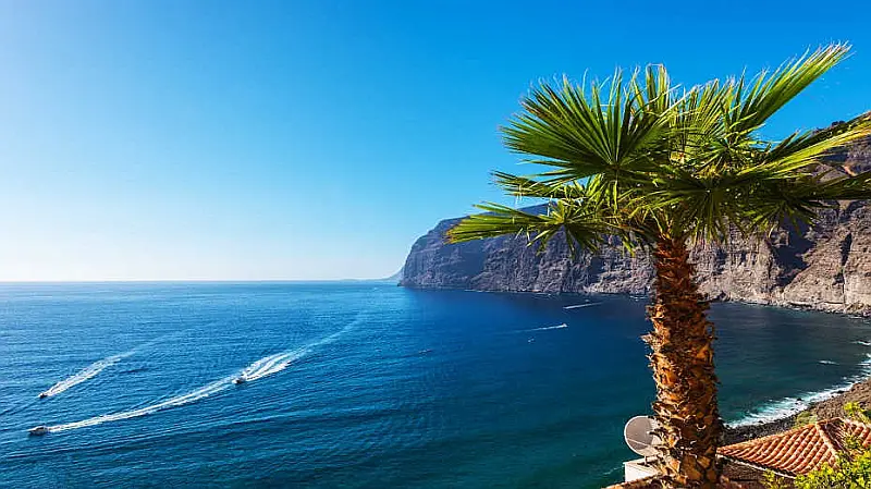 Sailing and motorboat routes in Spain